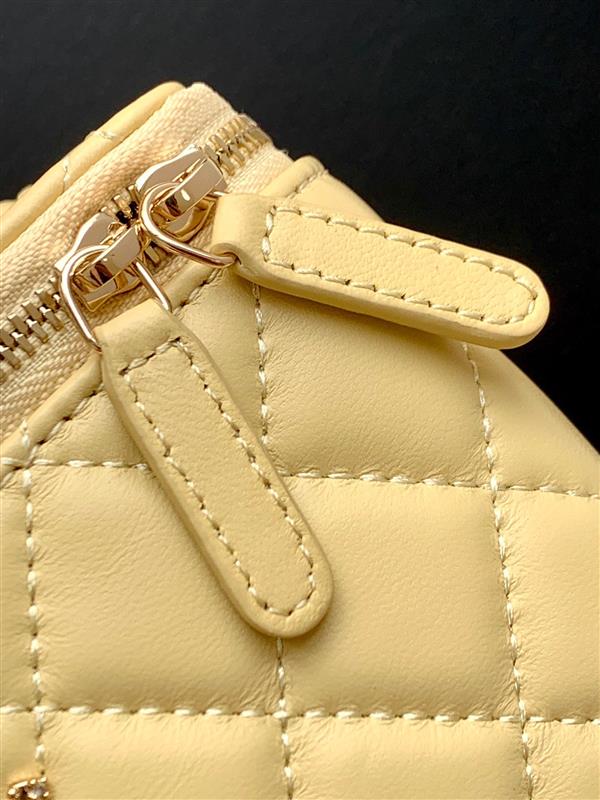 2026127215530510 600